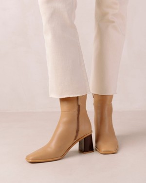 Alohas West Cuero Boots Beige | XNDIA9268