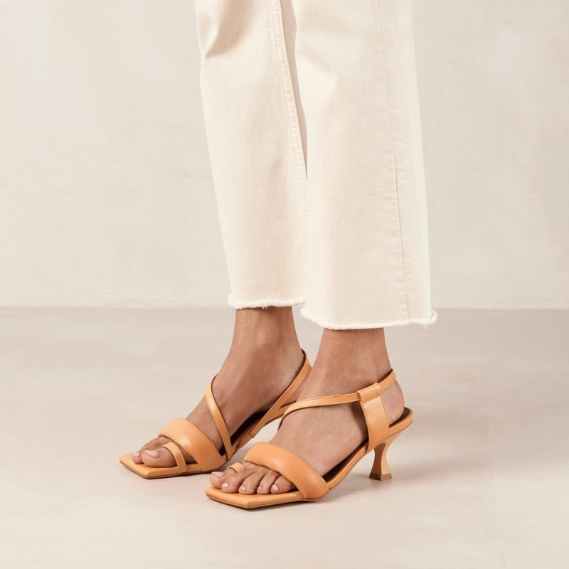 Alohas Asymmetric Straps Tiras Sandals Naranjas | CBUVW2410