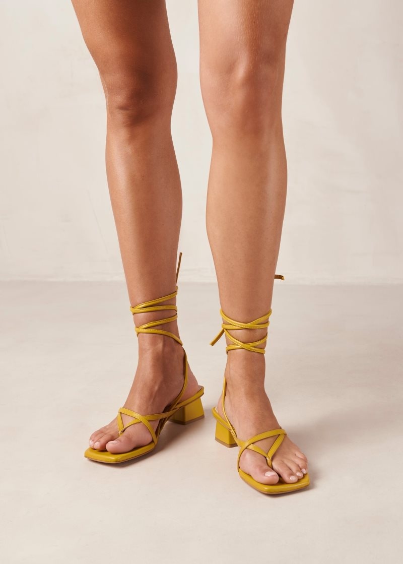 Alohas Elio Vegan Cuero Sandals Amarillos | HXYIU9831