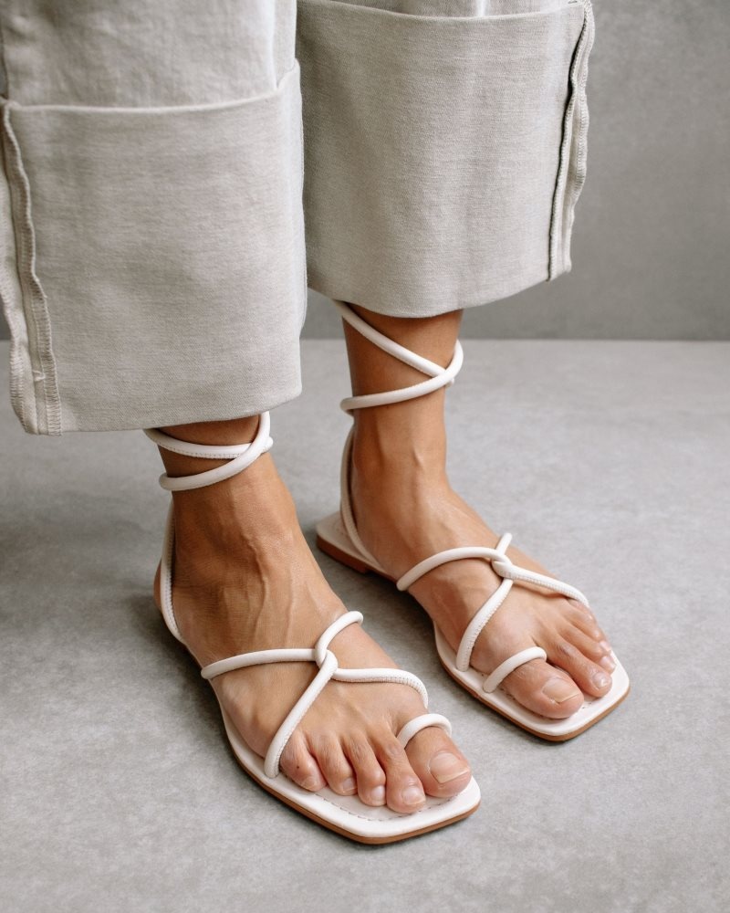 Alohas Encaje It Up Cuero Sandals Blancos | VNHAG7890