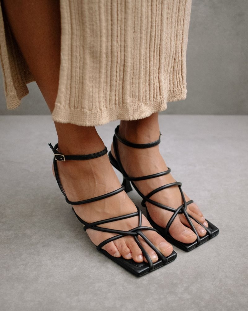 Alohas Ginza Cuero Sandals Negros | NJFPS6372