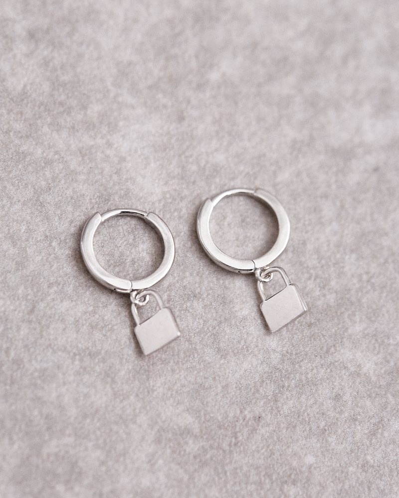 Alohas Lock Silver Earrings Plateados | JRCMT4961