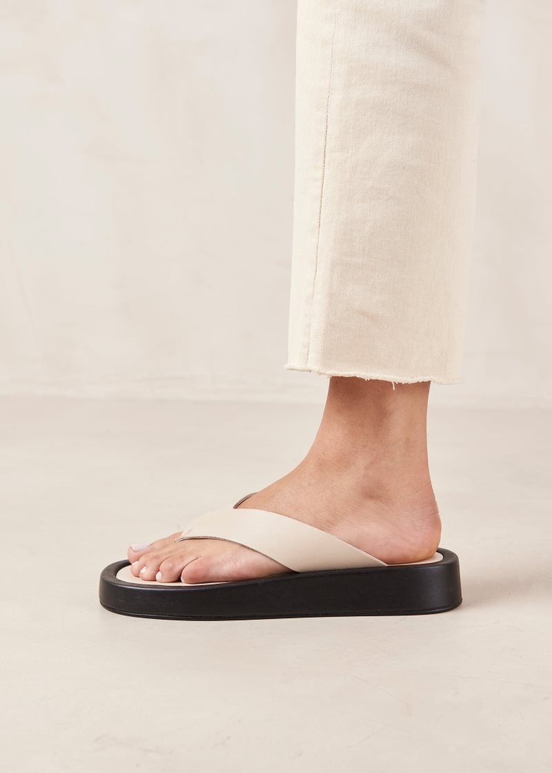 Alohas Overcast Cuero Sandals Blancos | KZVGR0189