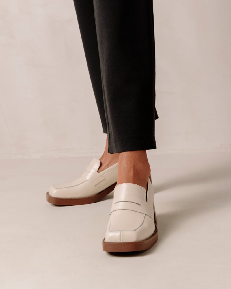 Alohas Roxanne Cuero Loafers Creme | EZCOK3248