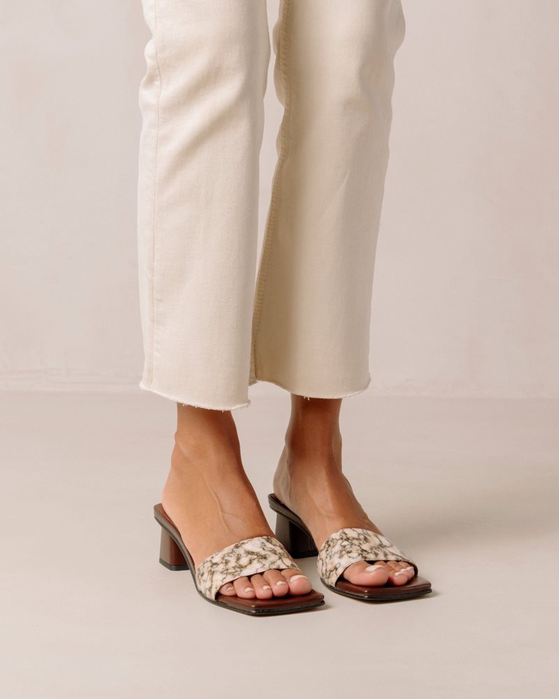 Alohas SquaKalon Vegan Cuero Sandals Marrom | WNROB0524