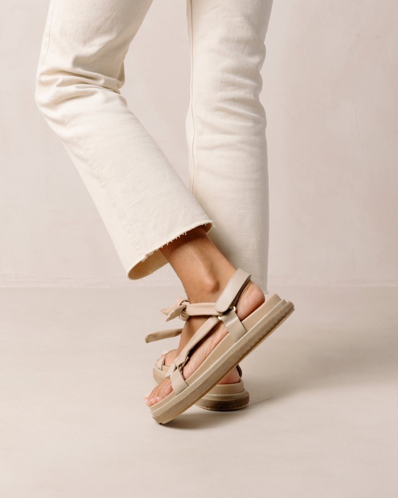 Alohas Tied Together Cuero Sandals Grises Beige | KANXO5243