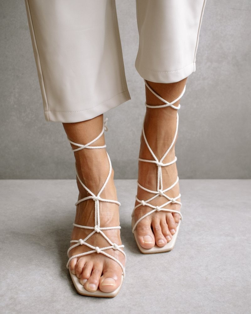 Alohas Unique Tacón Sandals Blancos | KBCIP4530