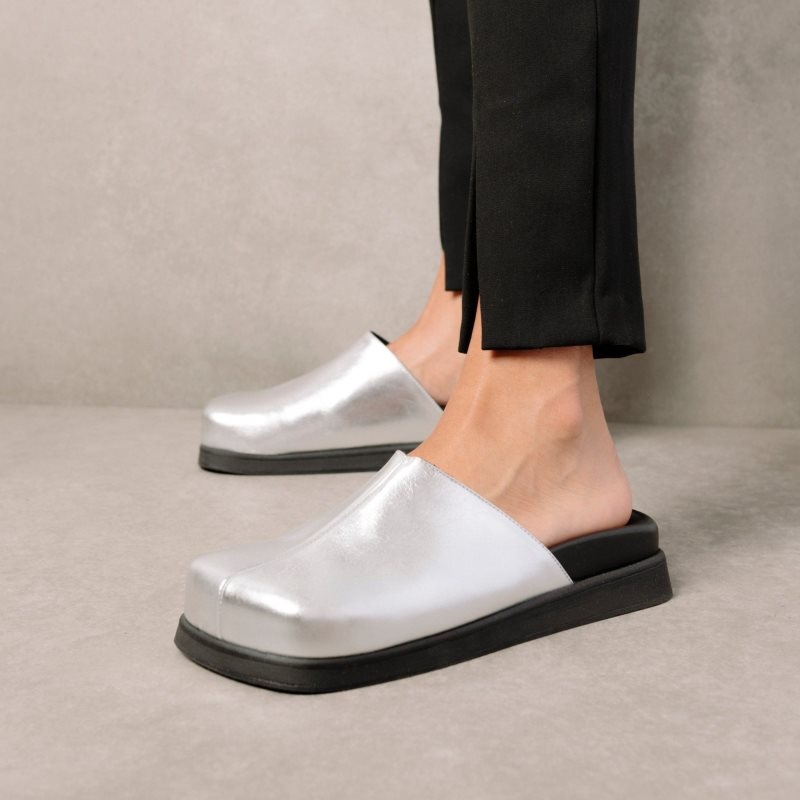 Alohas Whiz Shimmer Silver Cuero Mules Plateados | MBOLJ0984