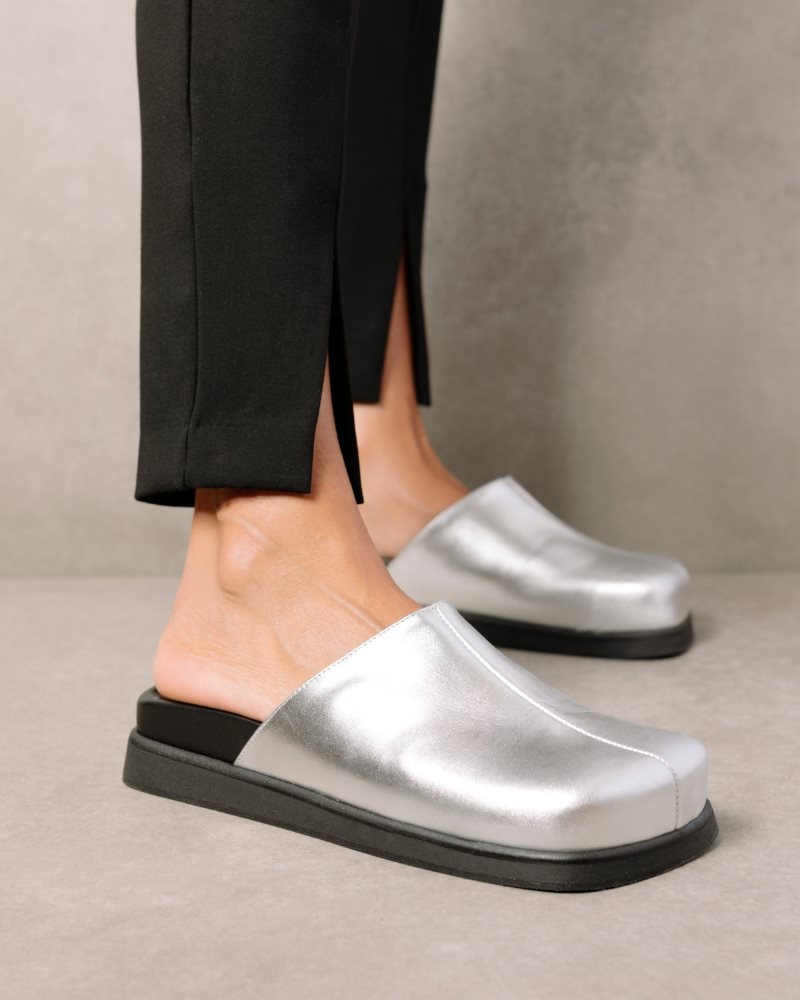 Alohas Whiz Shimmer Silver Cuero Mules Plateados | MBOLJ0984